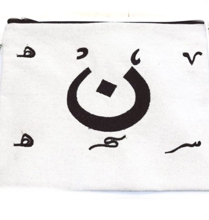 Alphabet Handbag for Customized Bag Lovers