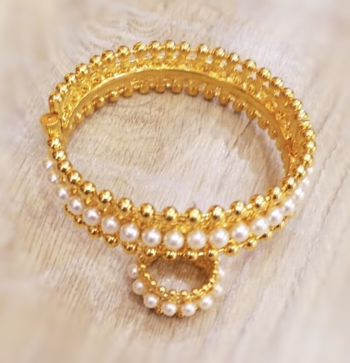 Lulu Gold Bangle with Finger Ring