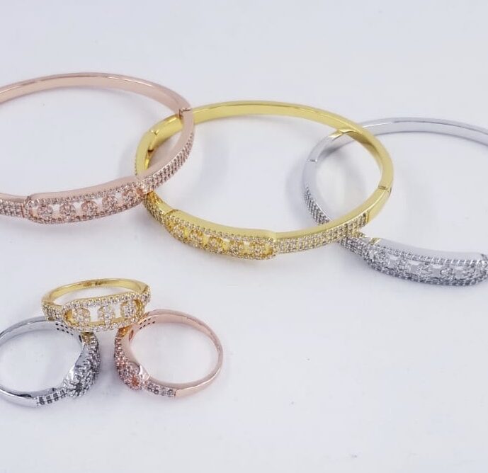 Central Design Zircon Bangle And Ring Set – 3 Bangles with 3 Rings