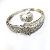 Mesmerizing Zircon Bracelet with Finger Ring