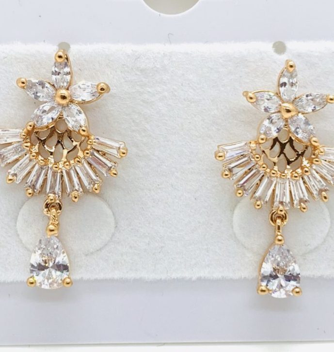 Star Show Rose Gold Zircon Earrings