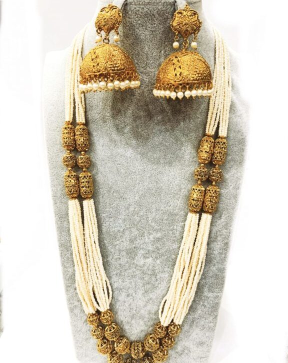 Tiny Pearl Line Necklace Set