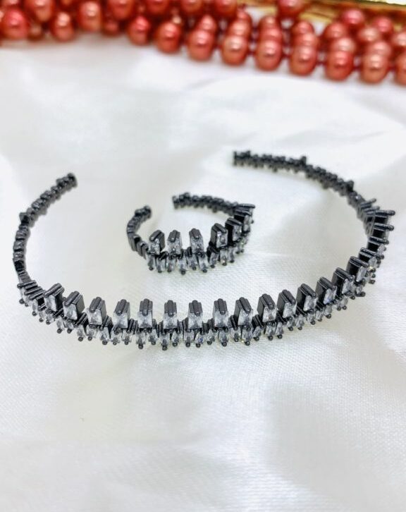 Black Stone Open end Bracelet with finger ring set