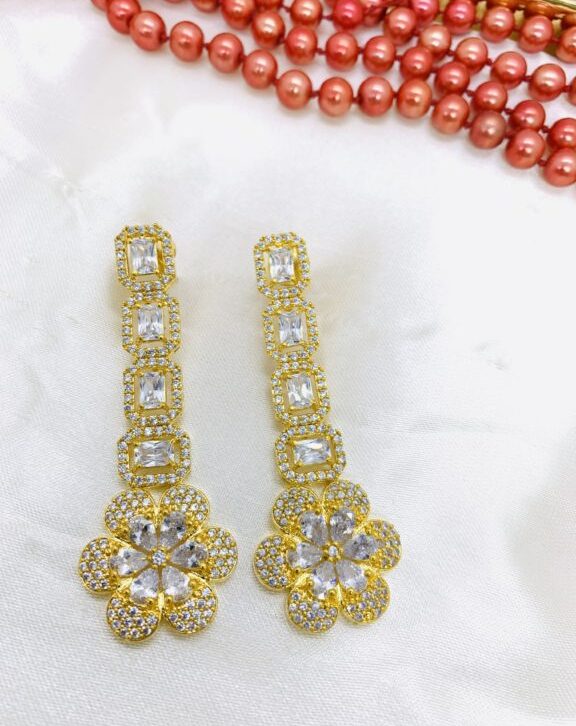 Flower Petals Ad Zircon Earrings